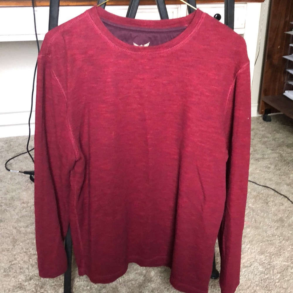 Men’s pullover long sleeve shirt